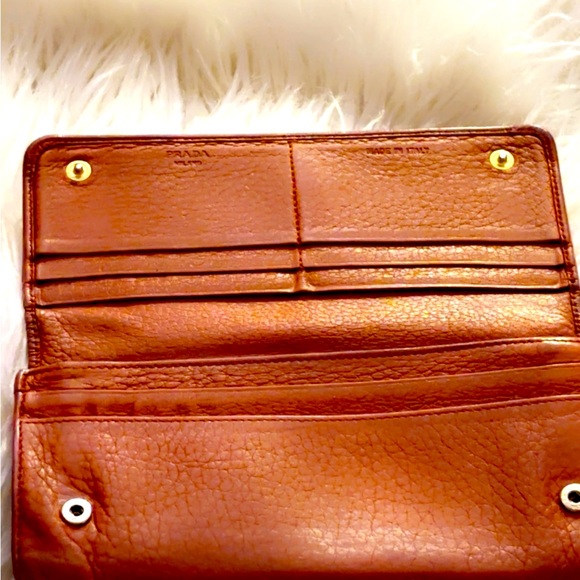 Authentic Prada Snap Long Wallet with lots of compartments and credit card slots - Picture 9 of 12